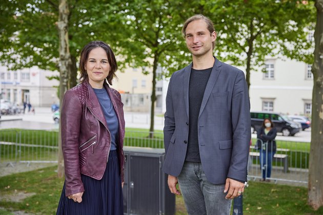 Annalena Baerbock mit MdL Toni Schuberl. - Foto: Tobias Köhler