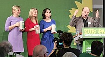 Gruppenbild mit Herrn: Katharina Schulze, Henrike Hahn, Annalena Baerbock und Eike Hallitzky (v.l.n.r.)