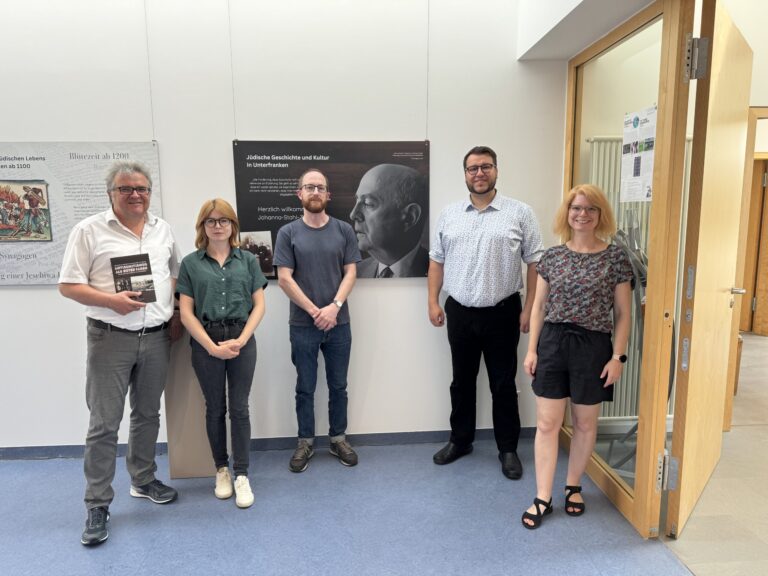 MdB Marlene Schönberger besucht Johanna-Stahl-Zentrum in Würzburg