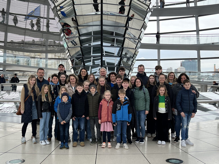 Kinder entdecken Politik: Bildungsreise nach Berlin