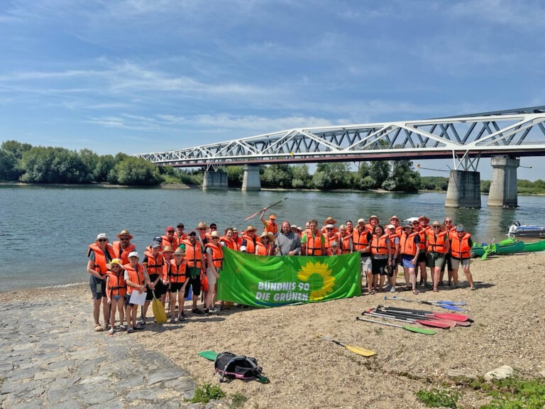 Paddeln und Politik – eine Grüne Tradition an der Donau